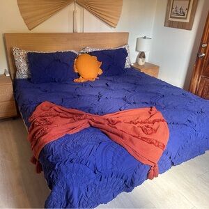 Rare Anthropologie Queen Rivulets Quilt Bedding & 2 Standard Shams In Royal Blue